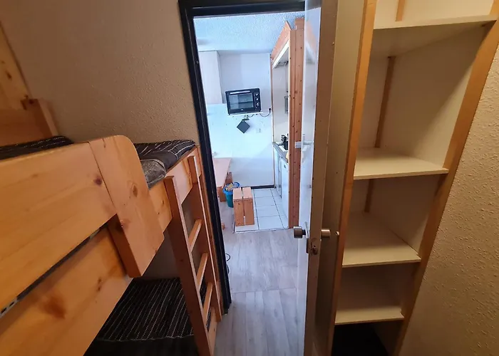 6 Personnes In Out *