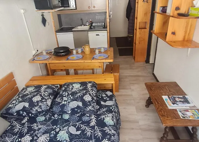 Apartment 6 Personnes In Out *