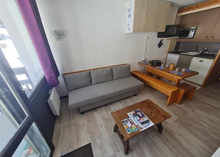 6 Personnes In Out *